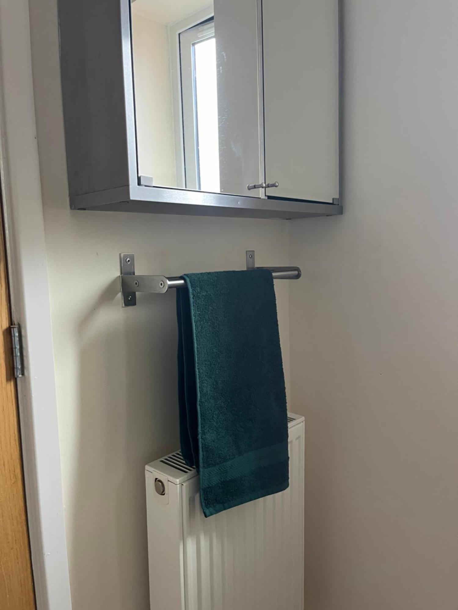 Spacious Two Bedrooms Apartment For Business And Holiday Portsmouth Bagian luar foto